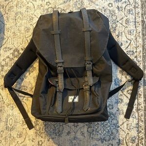 Herschel Supply Co Black Backpack | Laptop Sleeve | Buckle Strap Style